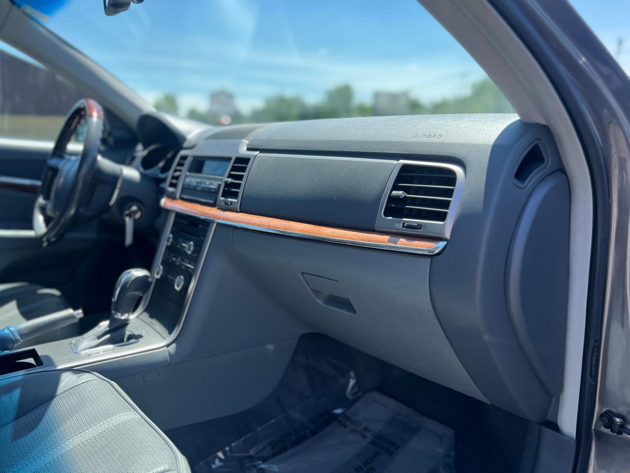 Lincoln MKZ FWD 2010