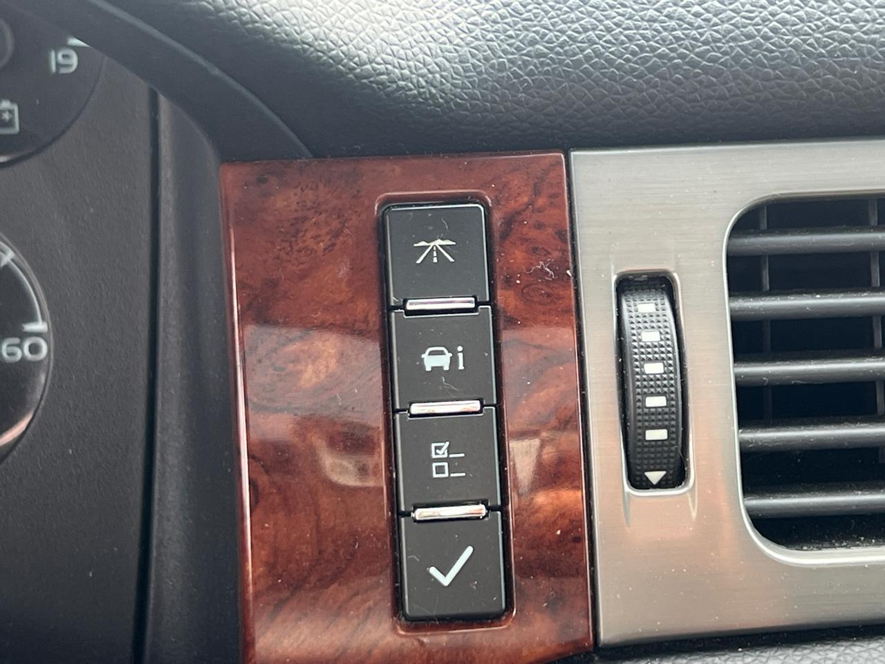 Chevrolet Tahoe LT 4WD 2012