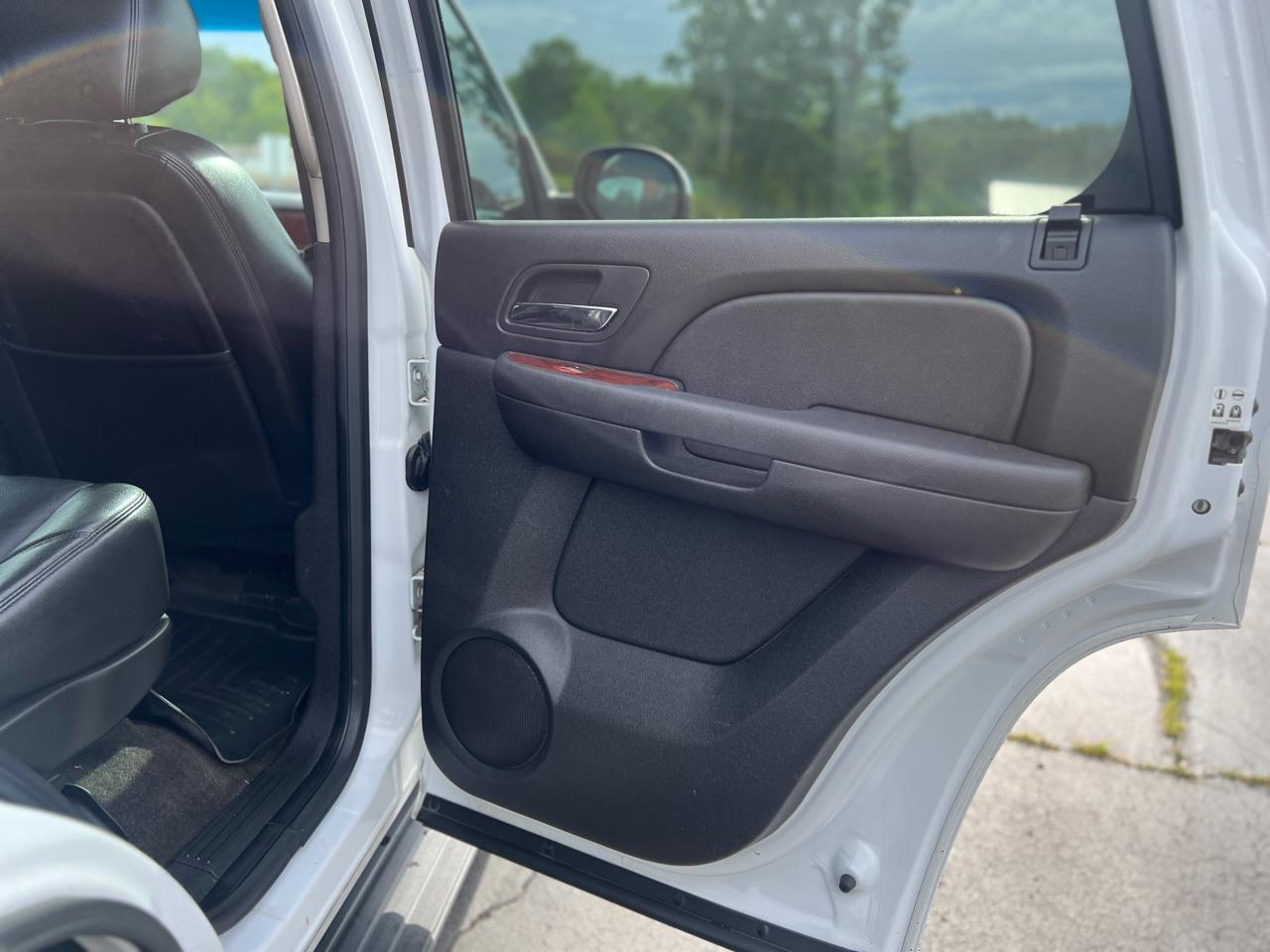 Chevrolet Tahoe LT 4WD 2012