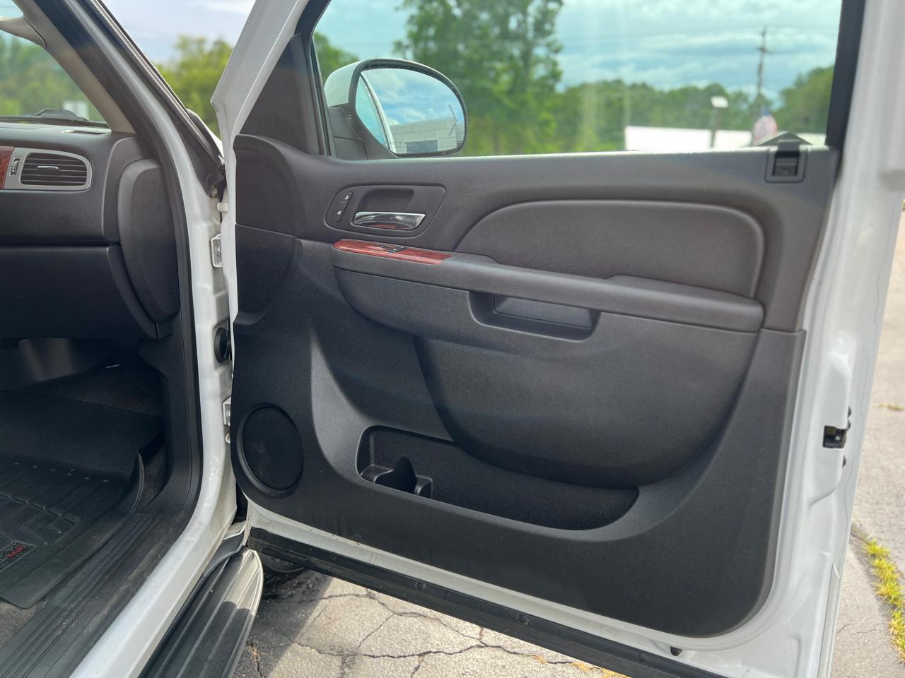 Chevrolet Tahoe LT 4WD 2012
