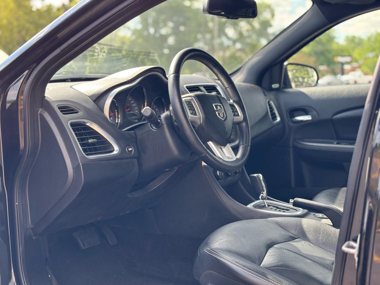 Dodge Avenger Lux 2011