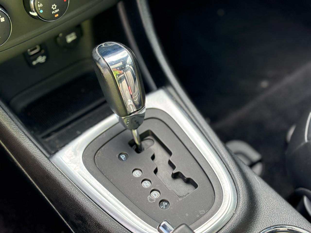 Dodge Avenger Lux 2011