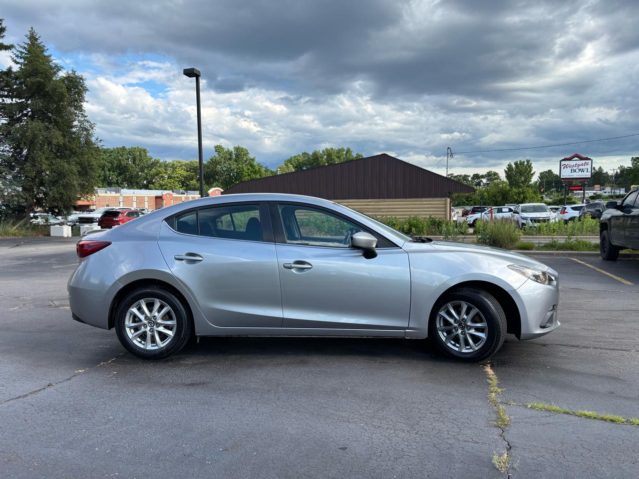 Mazda MAZDA3 i Touring AT 4-Door 2014