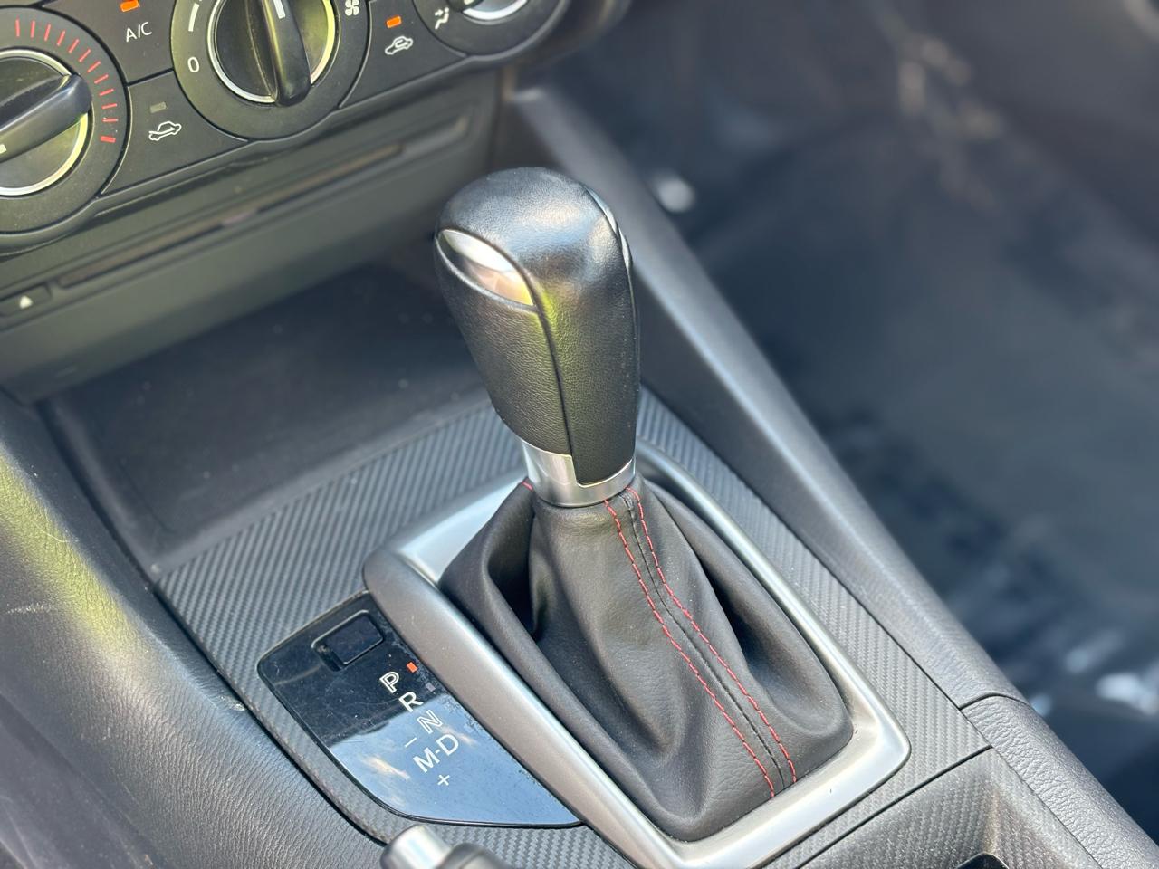 Mazda MAZDA3 i Touring AT 4-Door 2014