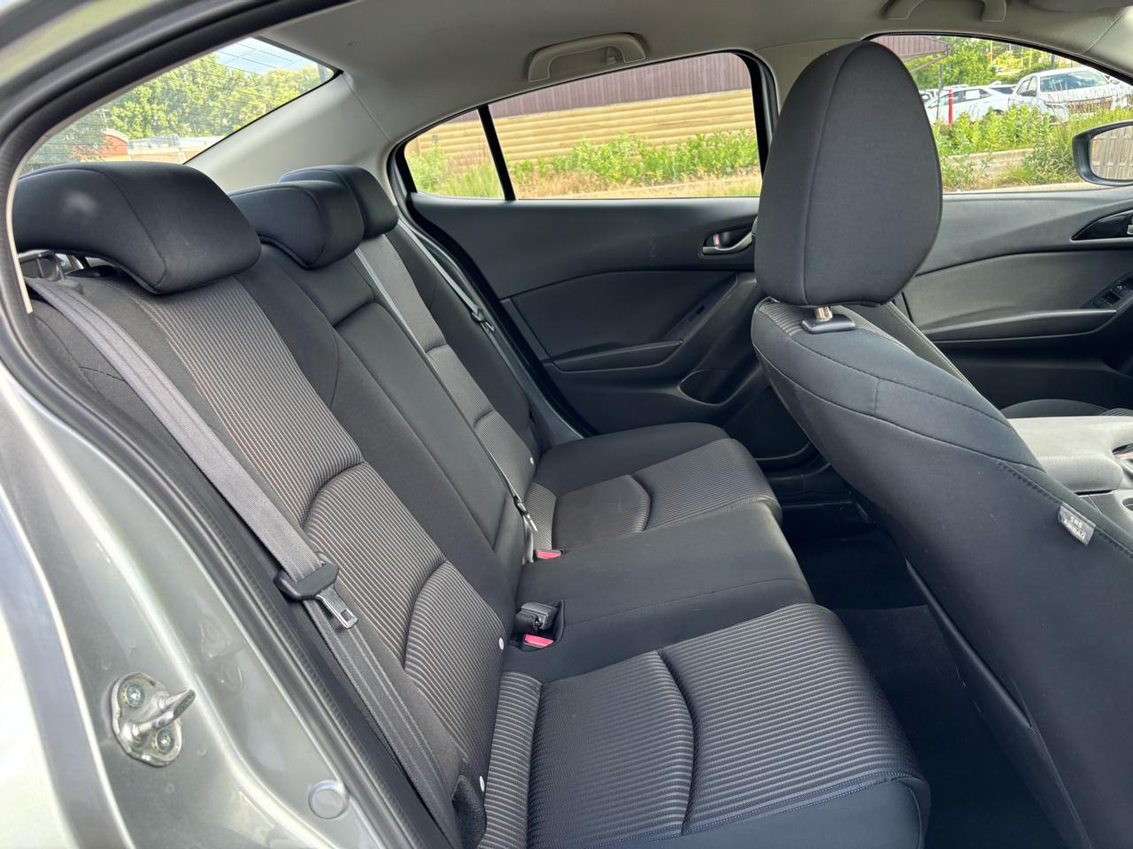 Mazda MAZDA3 i Touring AT 4-Door 2014