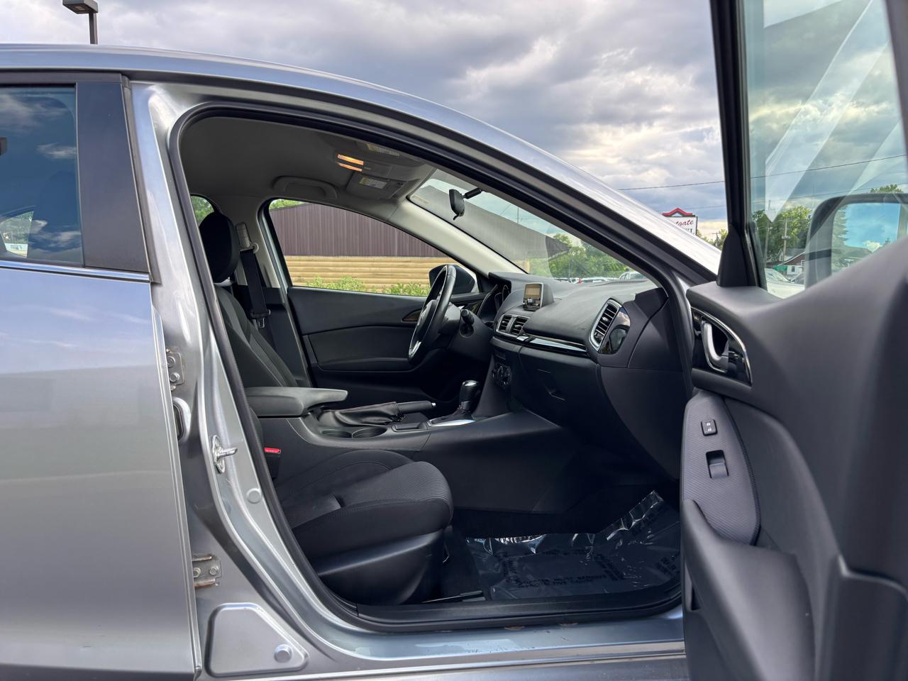 Mazda MAZDA3 i Touring AT 4-Door 2014
