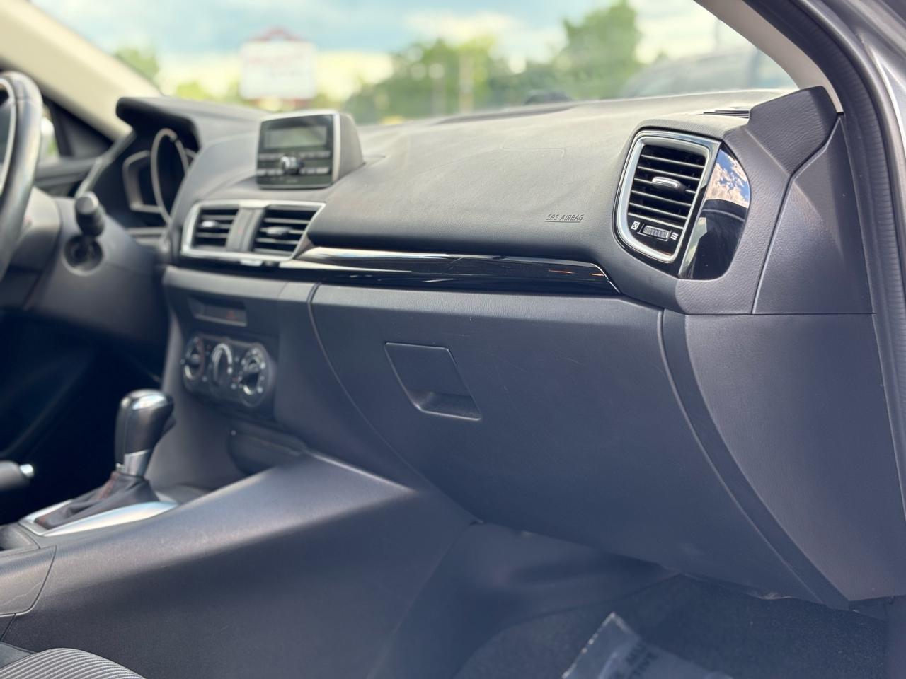 Mazda MAZDA3 i Touring AT 4-Door 2014