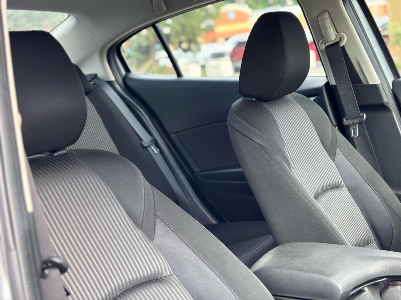 Mazda MAZDA3 i Touring AT 4-Door 2014