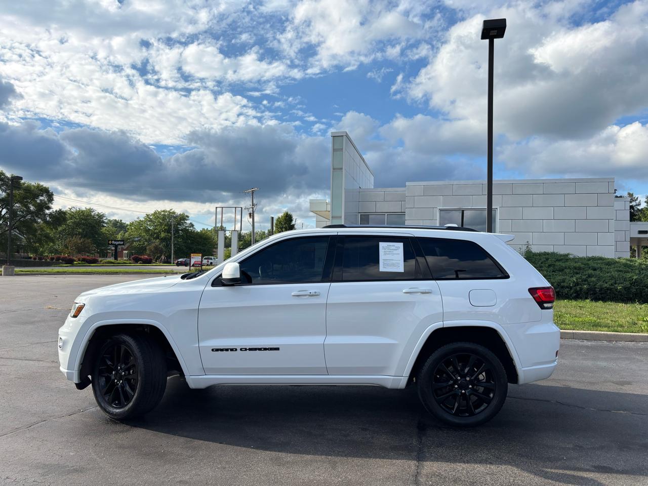 Jeep Grand Cherokee Laredo E 4WD 2021