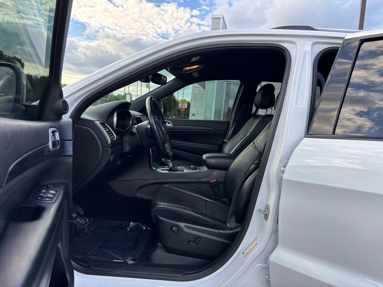Jeep Grand Cherokee Laredo E 4WD 2021
