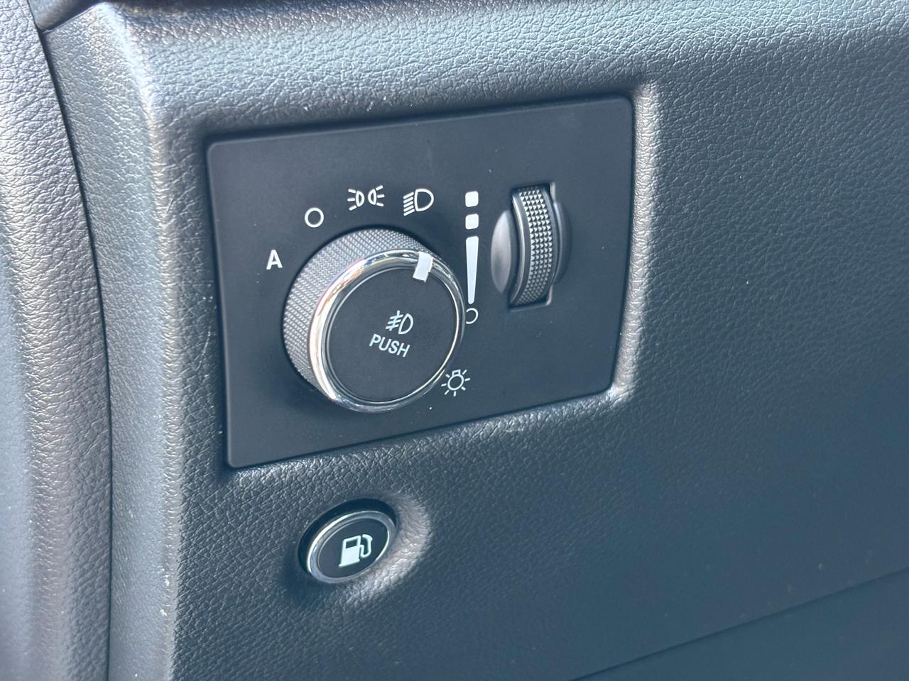 Jeep Grand Cherokee Laredo E 4WD 2021