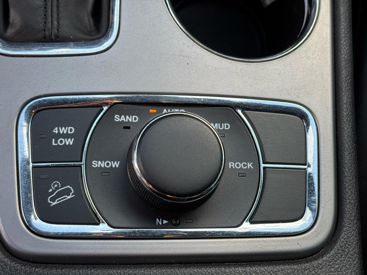 Jeep Grand Cherokee Laredo E 4WD 2021