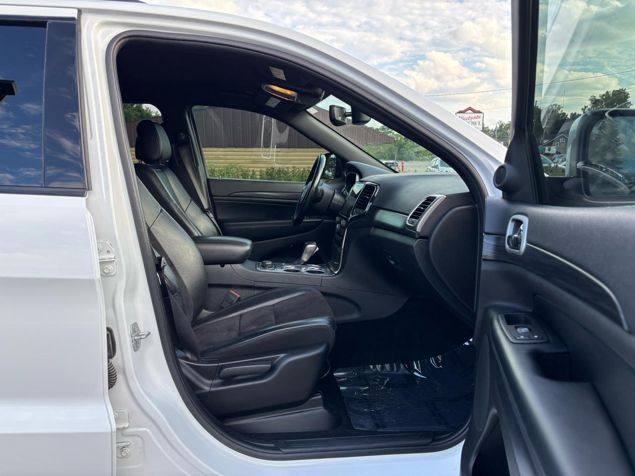 Jeep Grand Cherokee Laredo E 4WD 2021