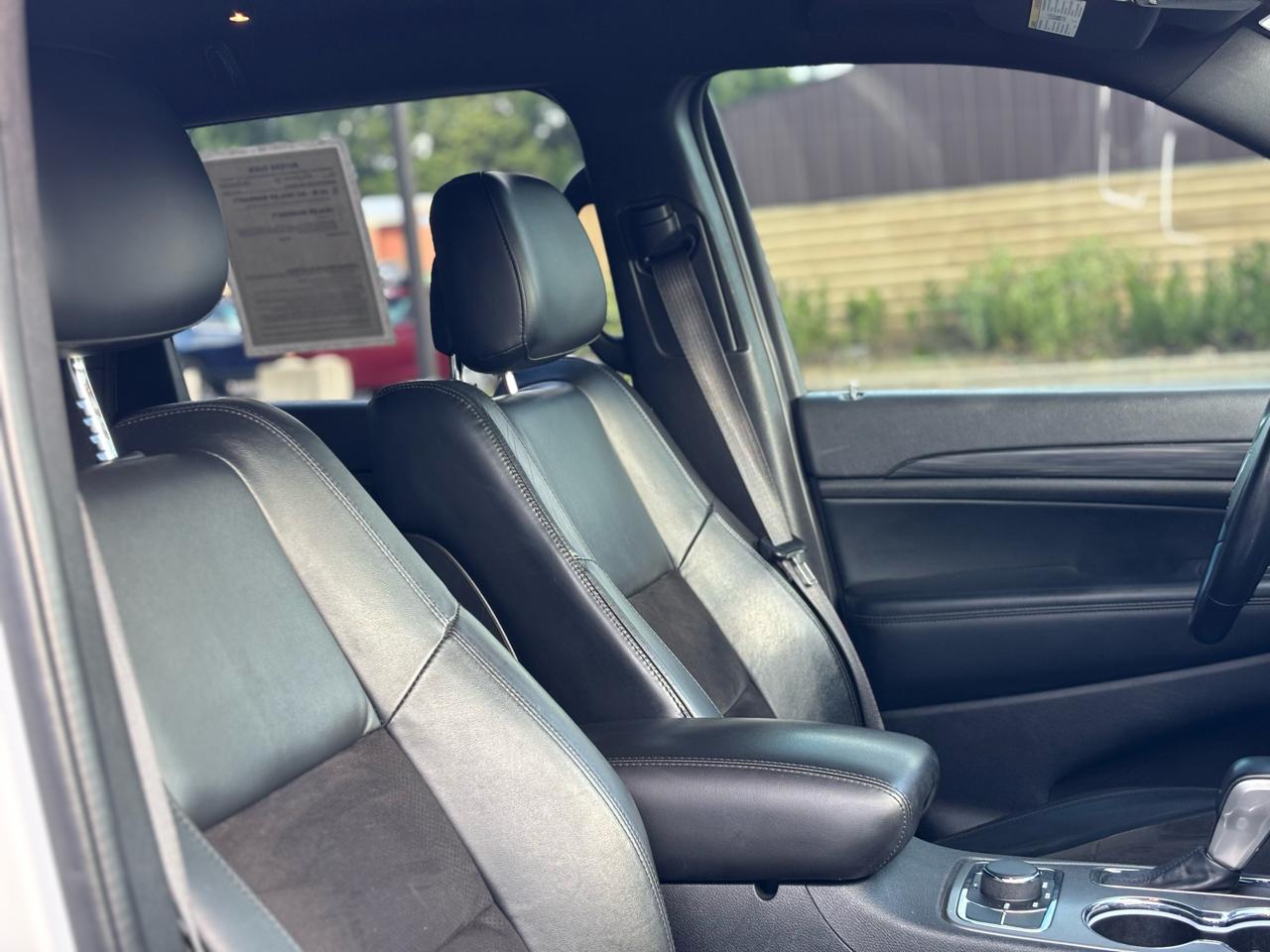 Jeep Grand Cherokee Laredo E 4WD 2021