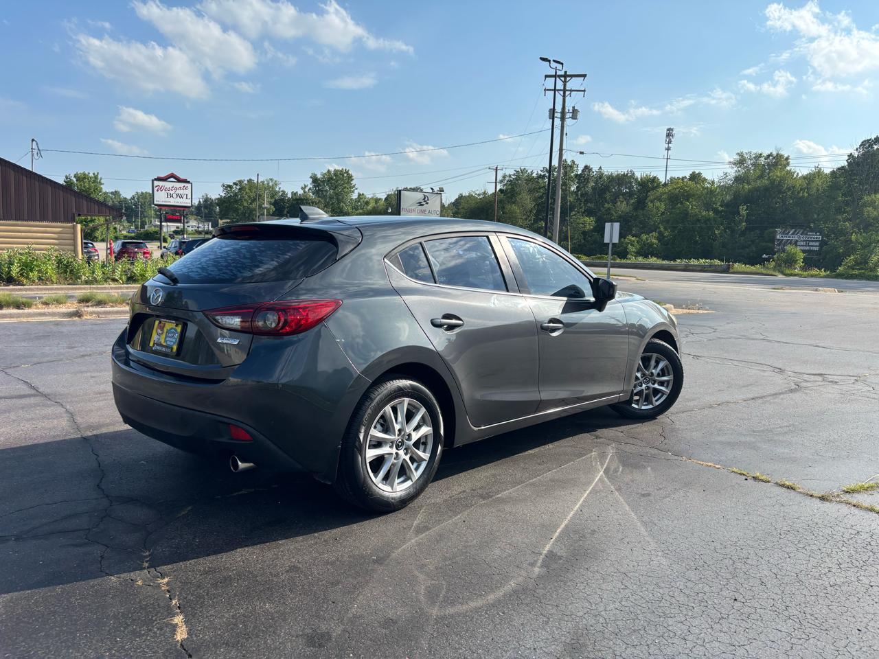 Mazda MAZDA3 i Grand Touring AT 5-Door 2015