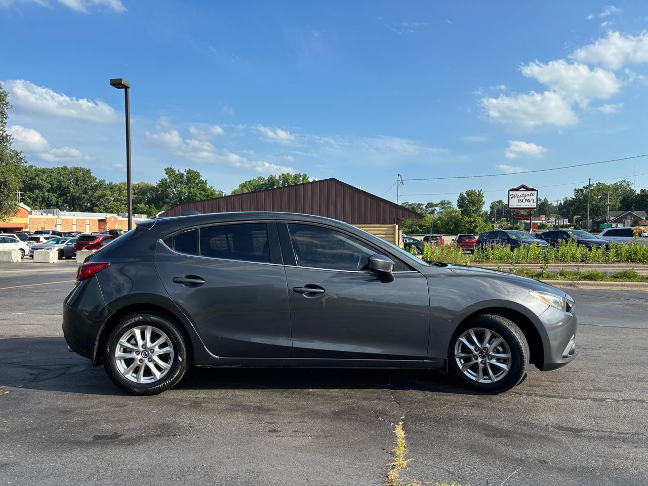 Mazda MAZDA3 i Grand Touring AT 5-Door 2015