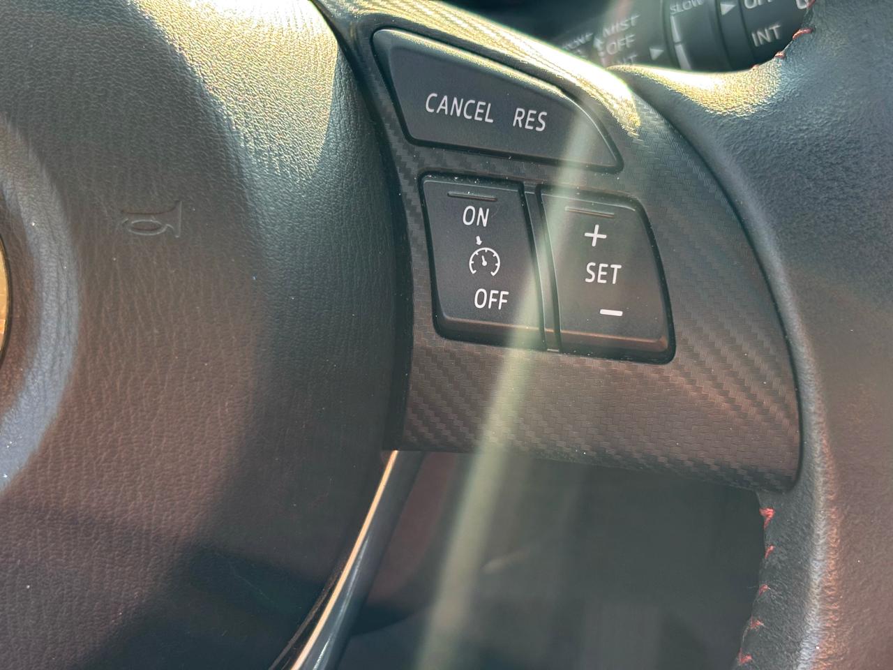 Mazda MAZDA3 i Grand Touring AT 5-Door 2015