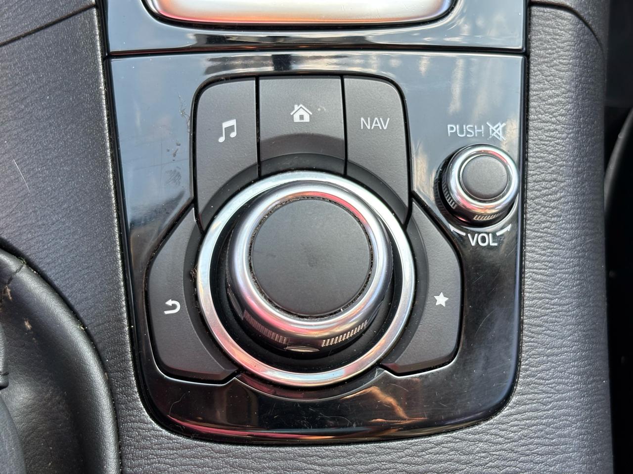 Mazda MAZDA3 i Grand Touring AT 5-Door 2015