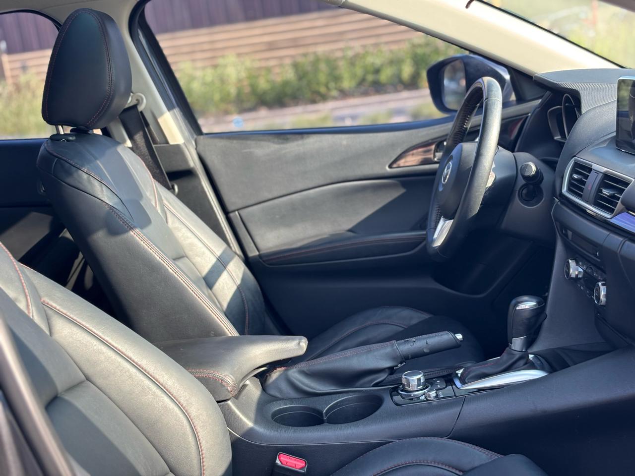 Mazda MAZDA3 i Grand Touring AT 5-Door 2015