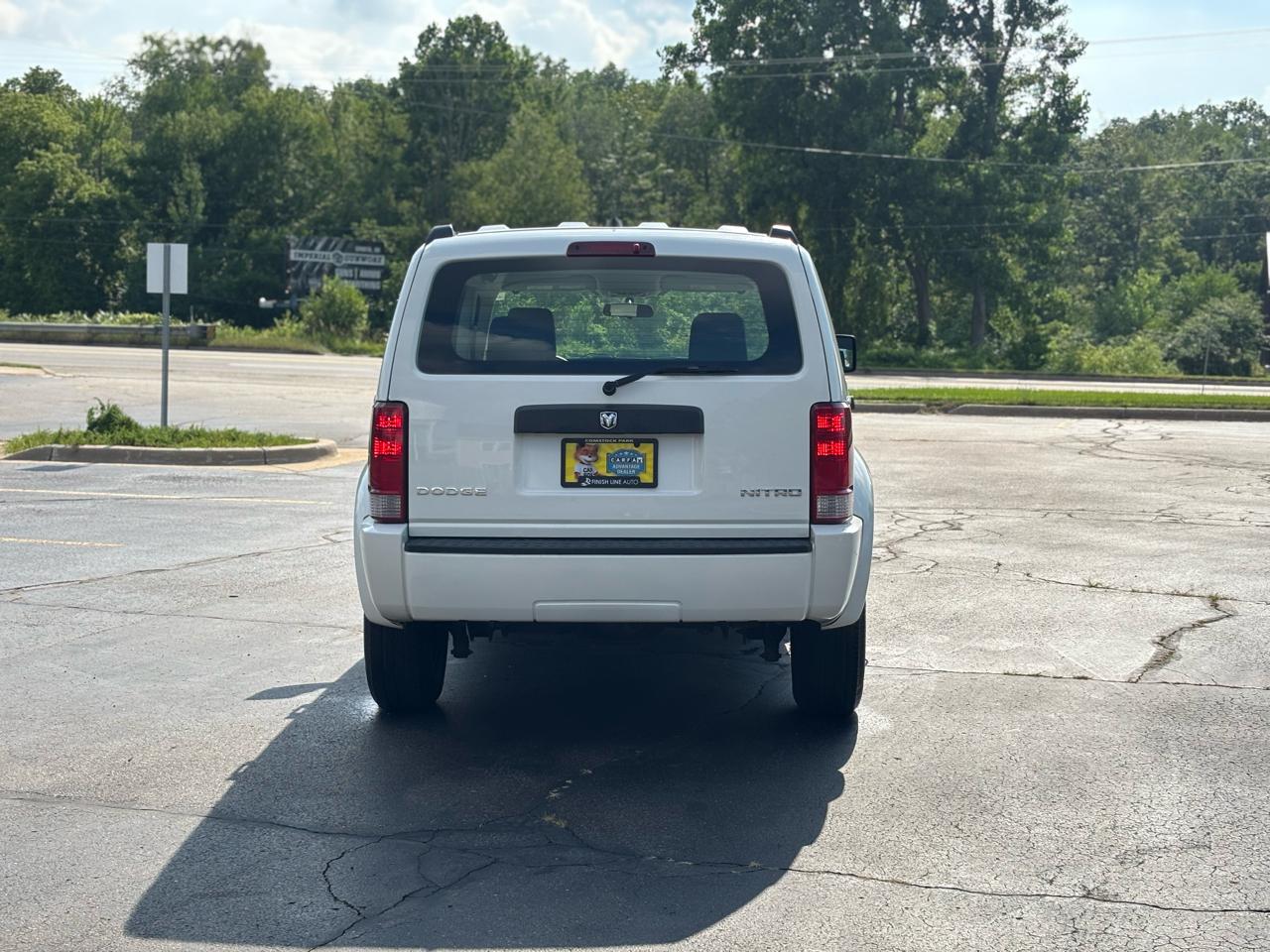 Dodge Nitro SE 4WD 2009