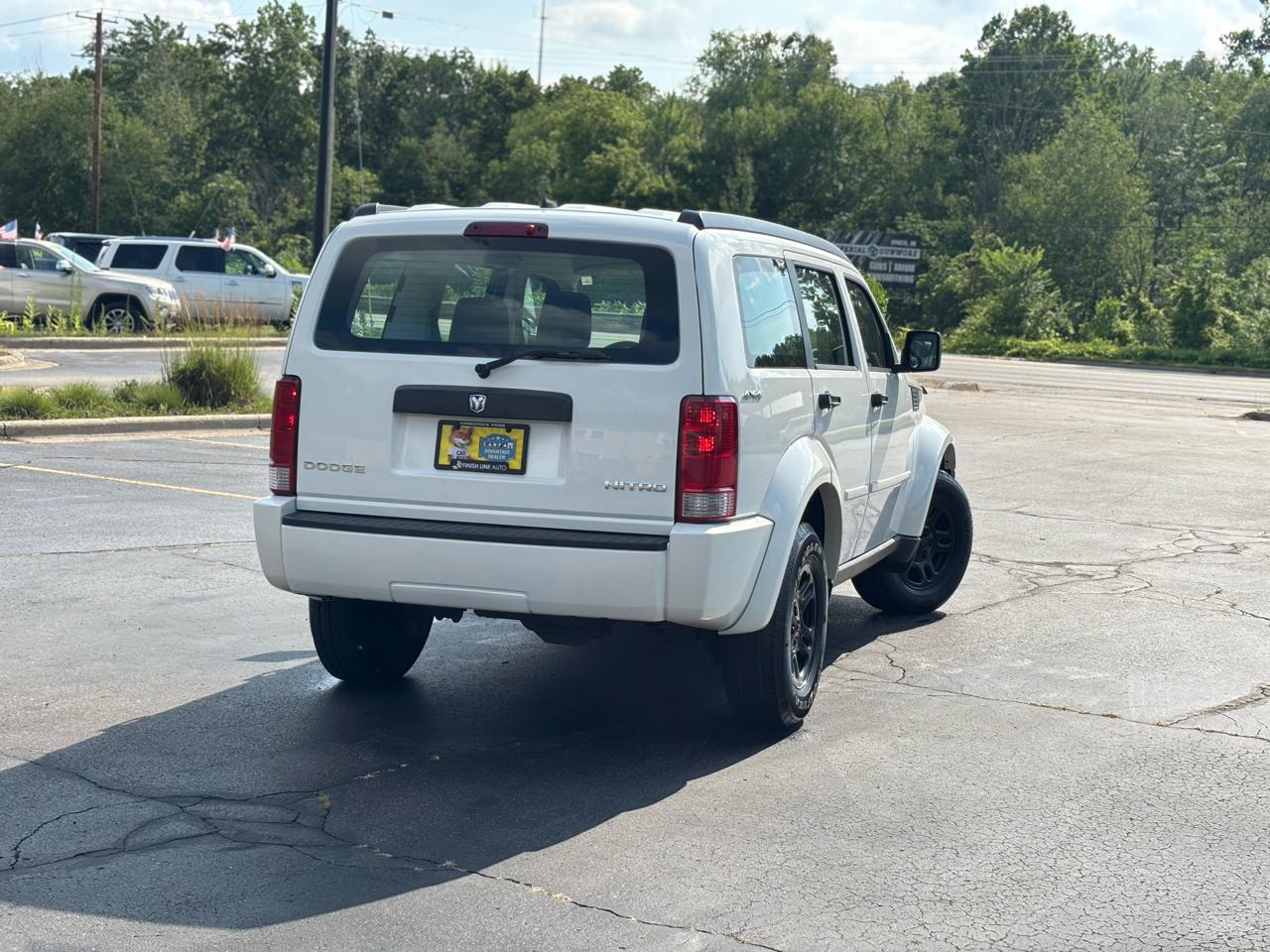 Dodge Nitro SE 4WD 2009