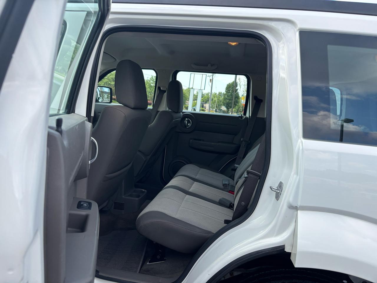 Dodge Nitro SE 4WD 2009
