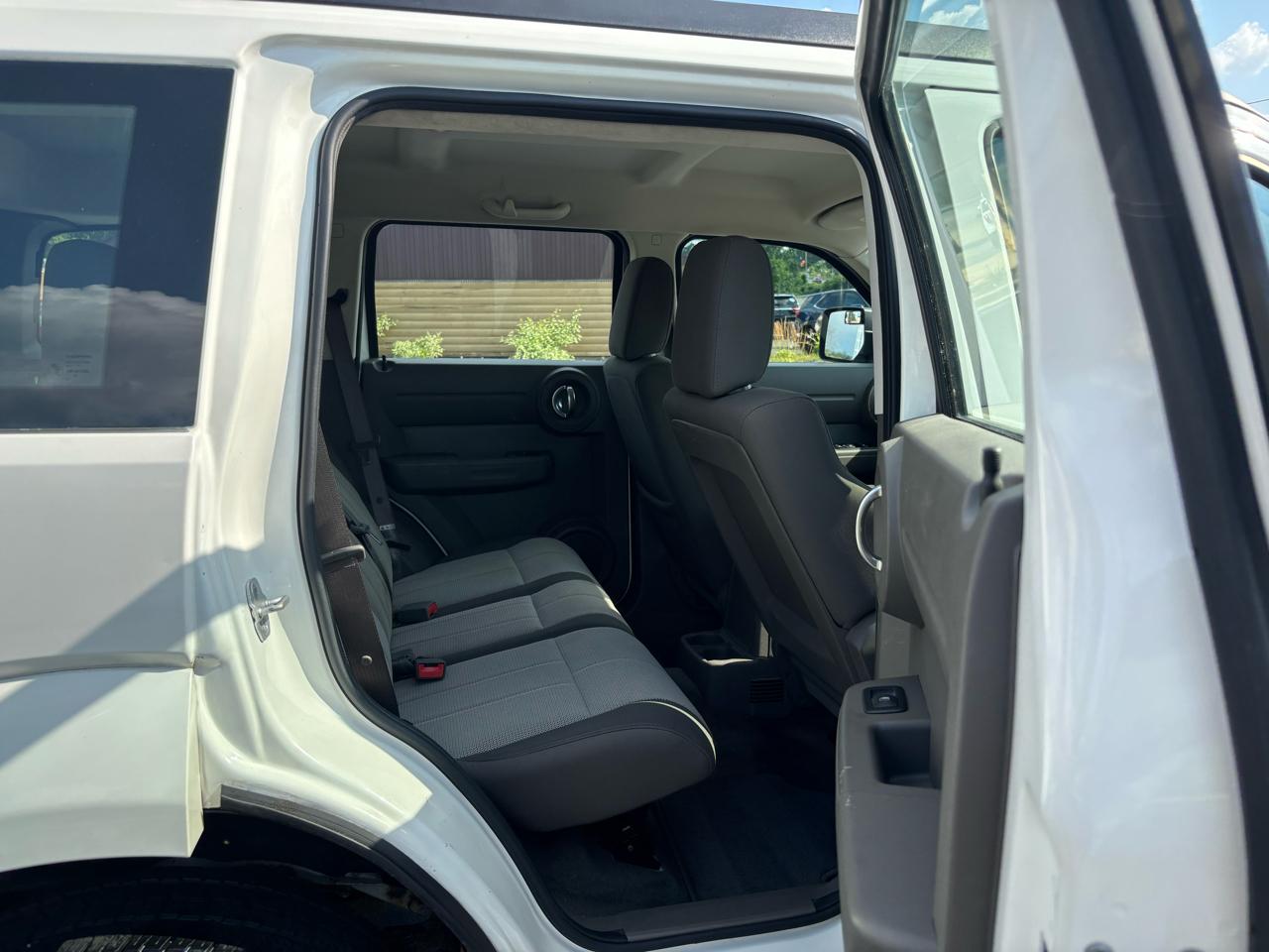 Dodge Nitro SE 4WD 2009