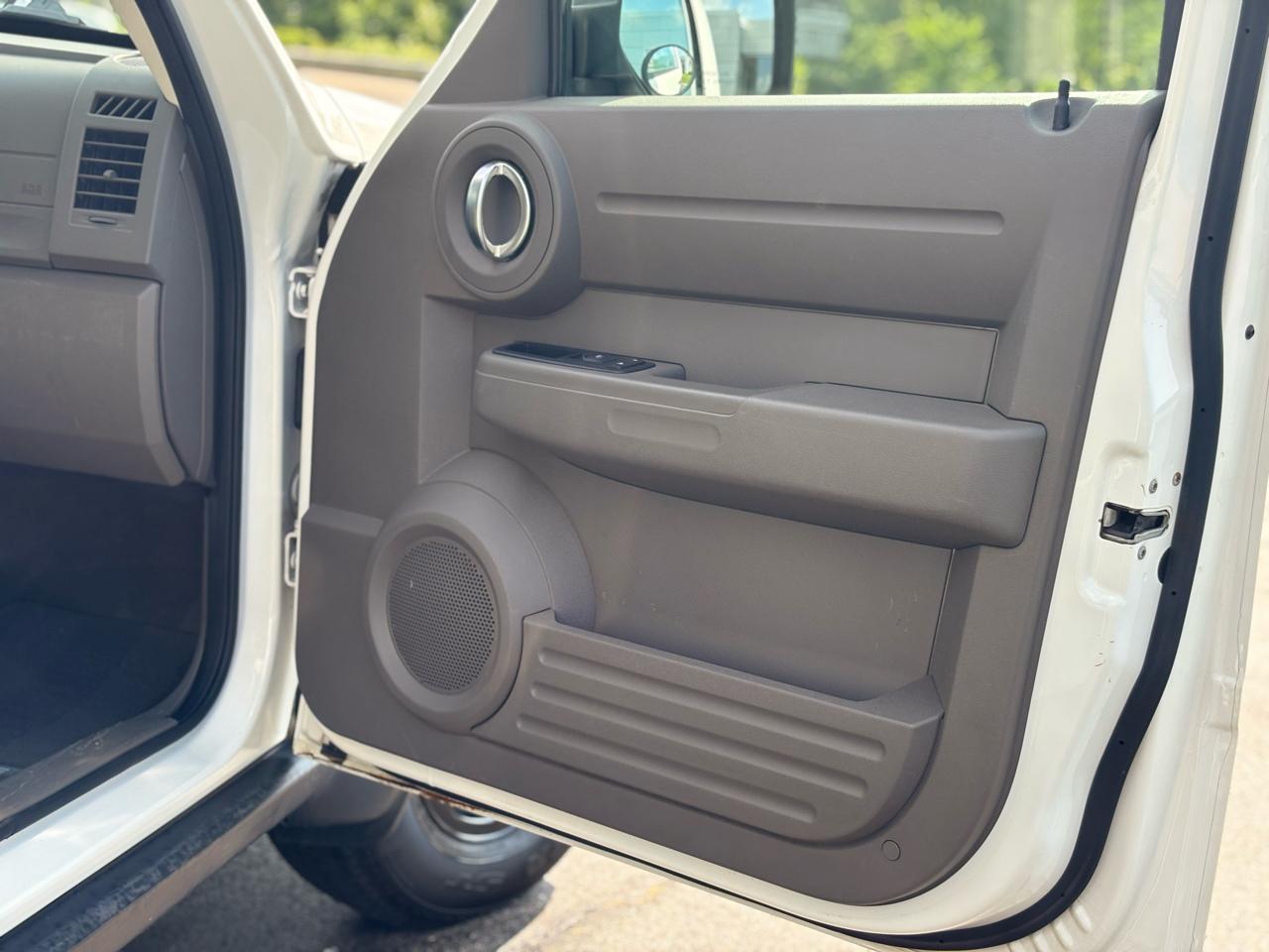 Dodge Nitro SE 4WD 2009