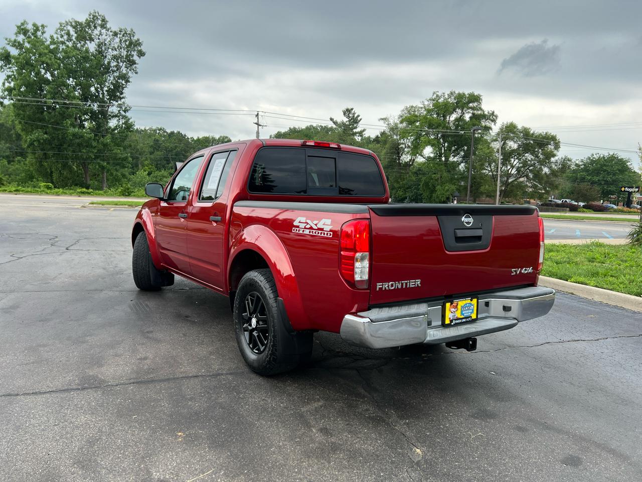 Nissan Frontier SV Crew Cab 5AT 4WD 2016