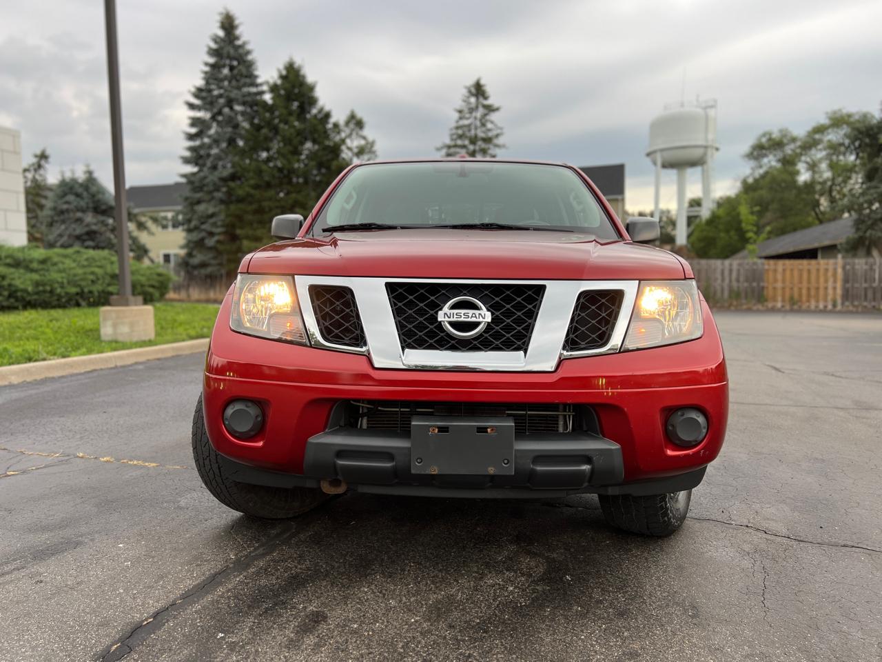 Nissan Frontier SV Crew Cab 5AT 4WD 2016