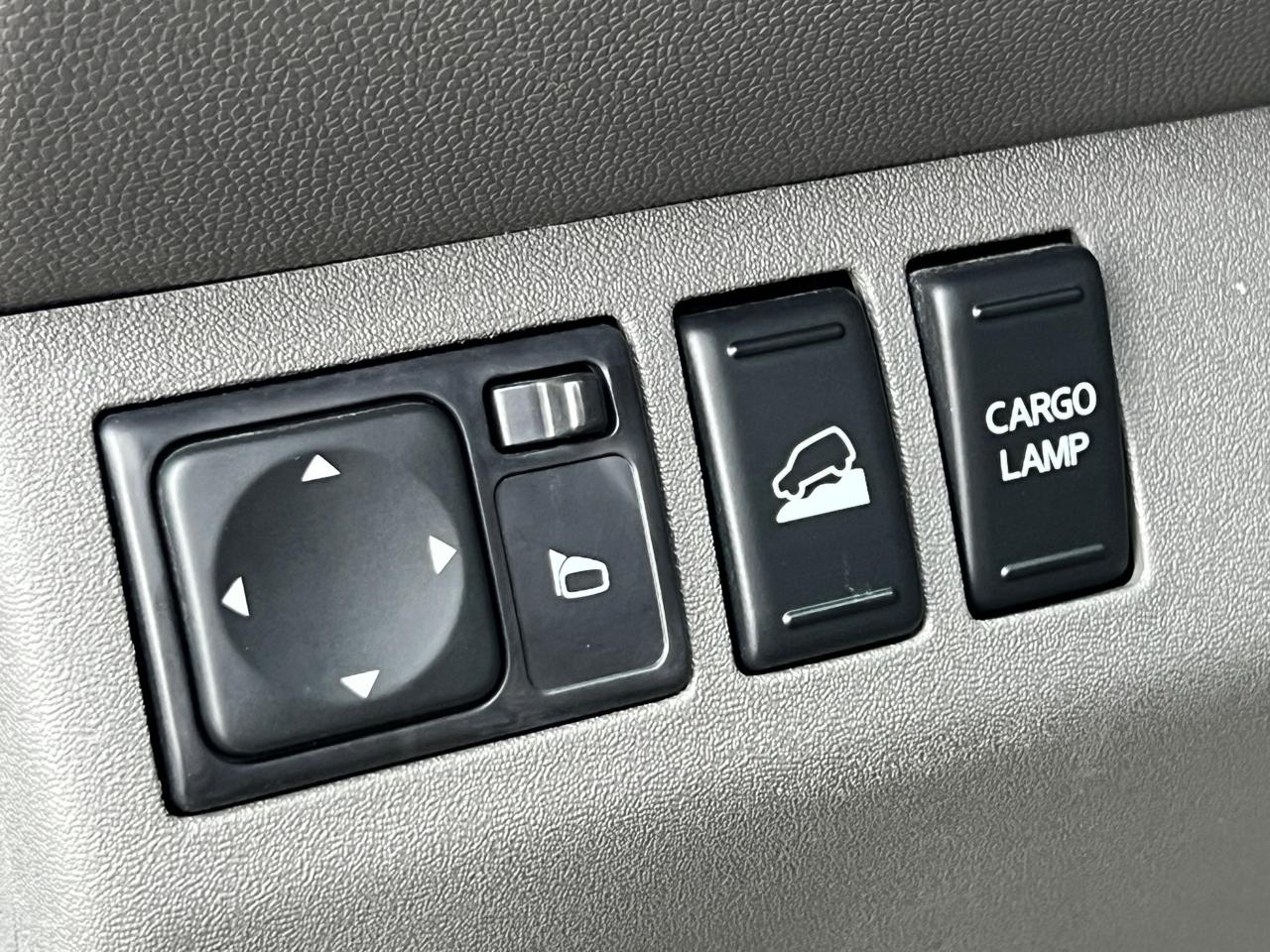 Nissan Frontier SV Crew Cab 5AT 4WD 2016