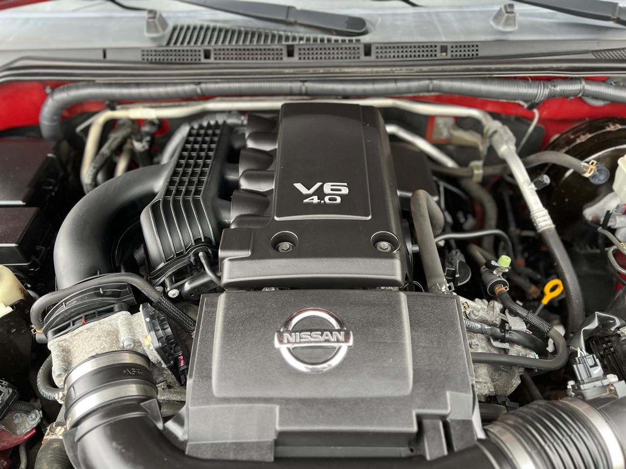 Nissan Frontier SV Crew Cab 5AT 4WD 2016