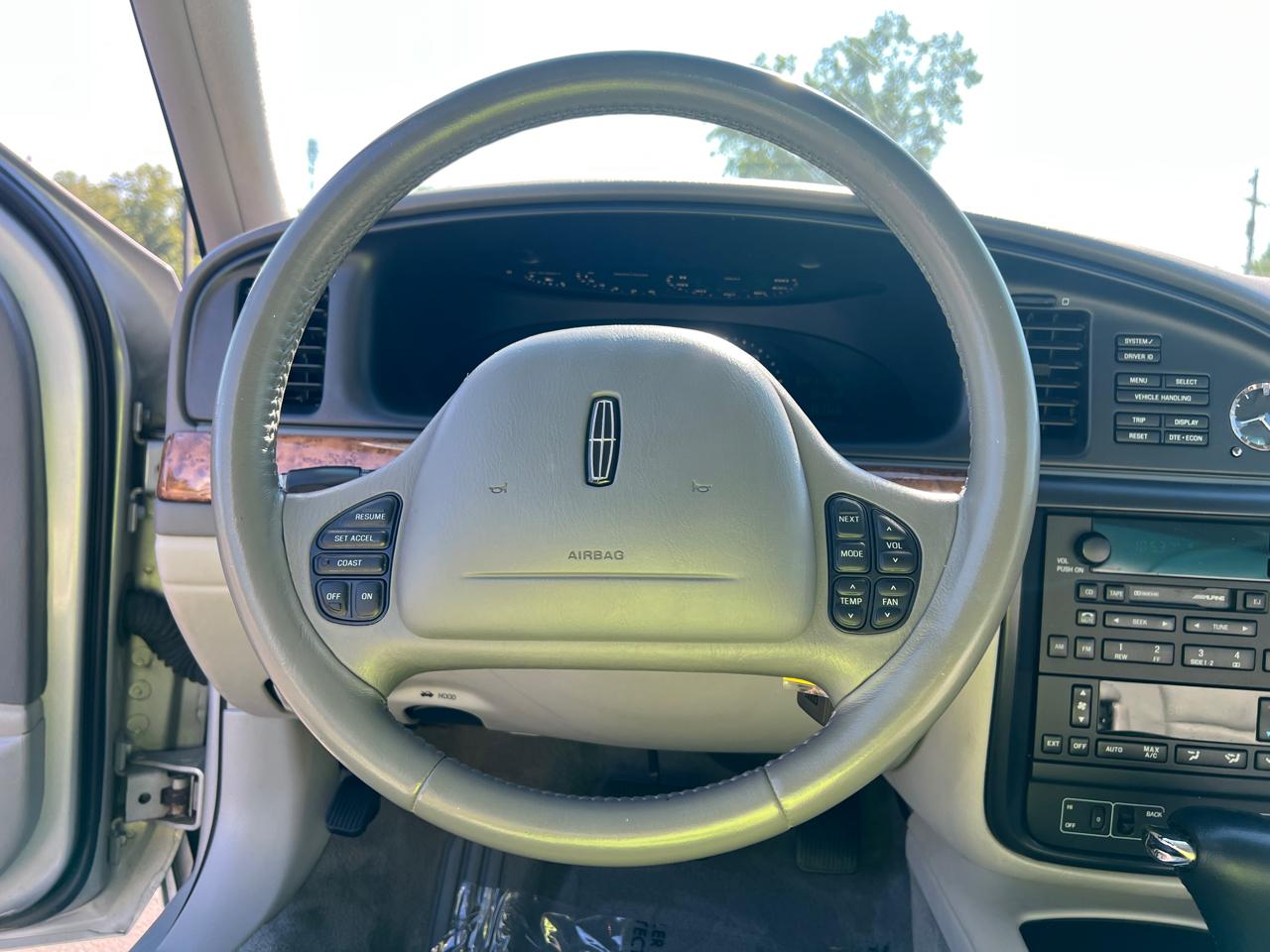 Lincoln Continental Base 2000