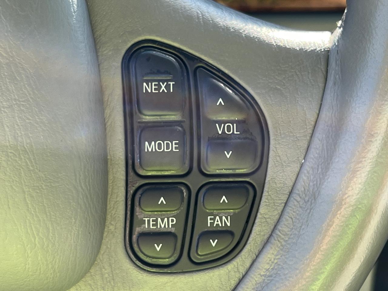 Lincoln Continental Base 2000