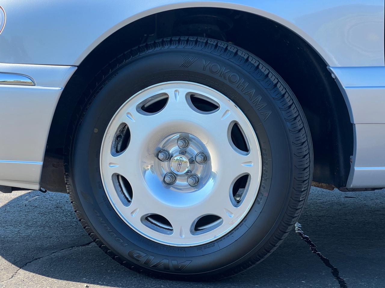 Lincoln Continental Base 2000