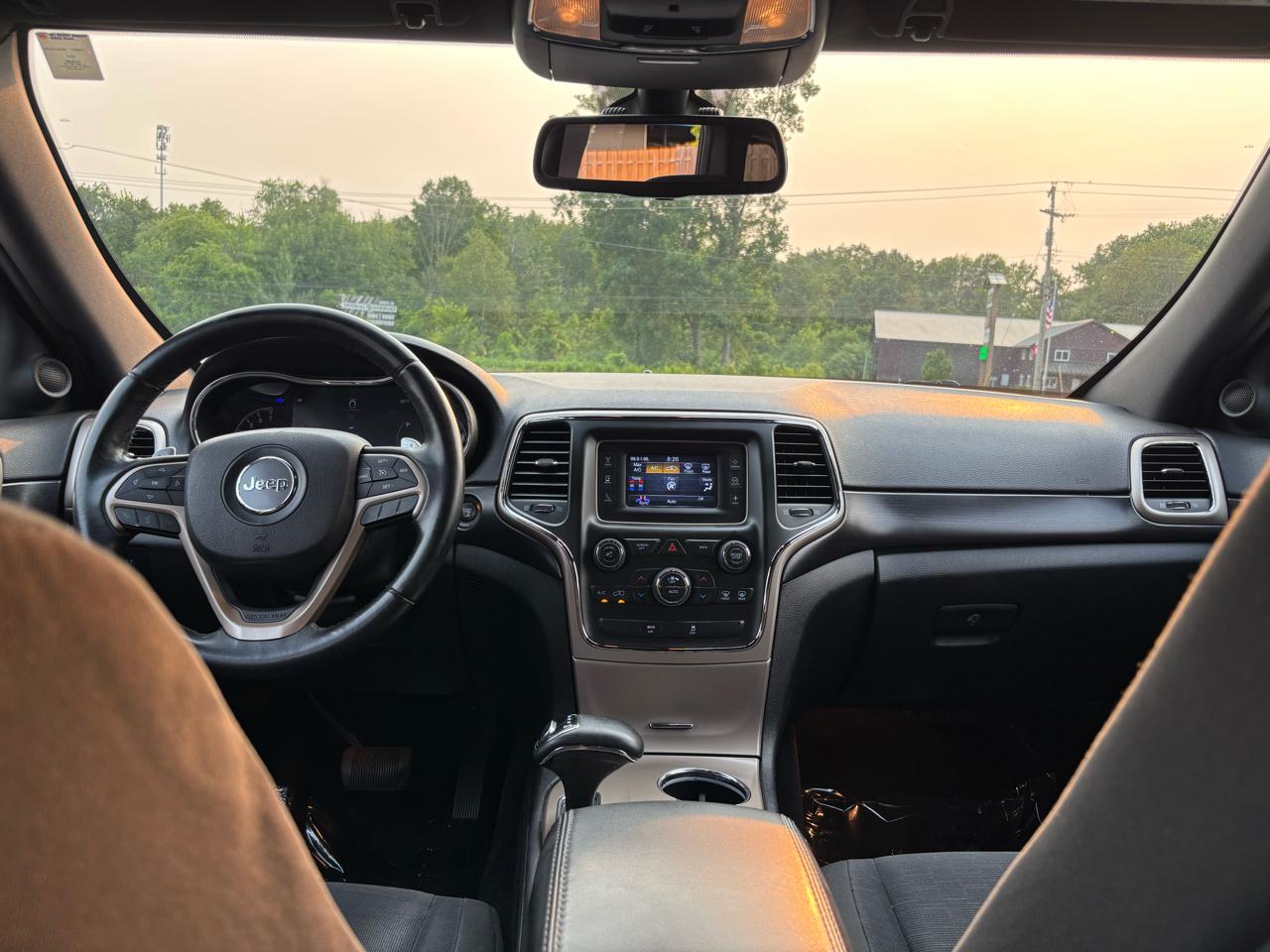 Jeep Grand Cherokee Laredo 4WD 2014