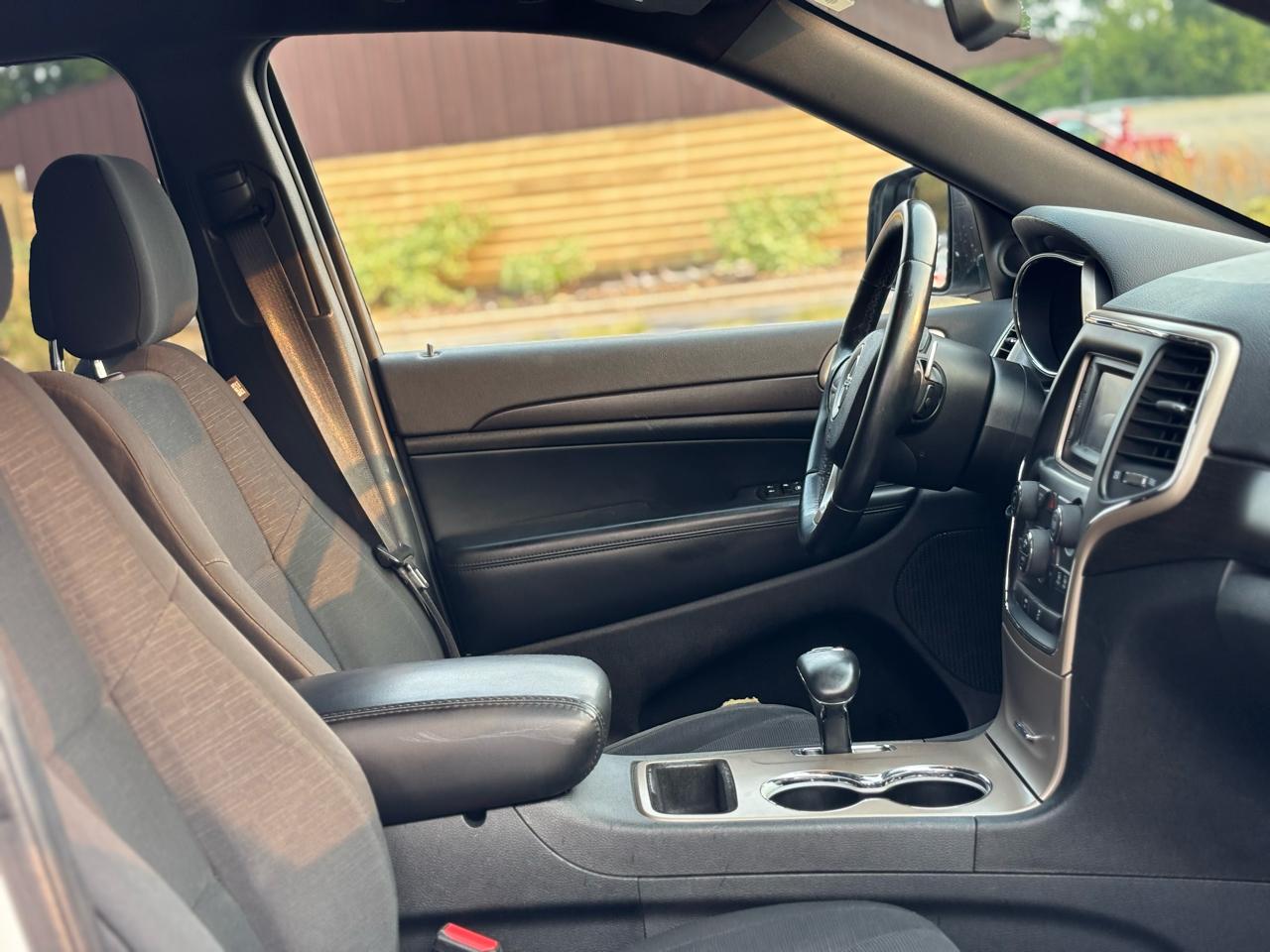 Jeep Grand Cherokee Laredo 4WD 2014