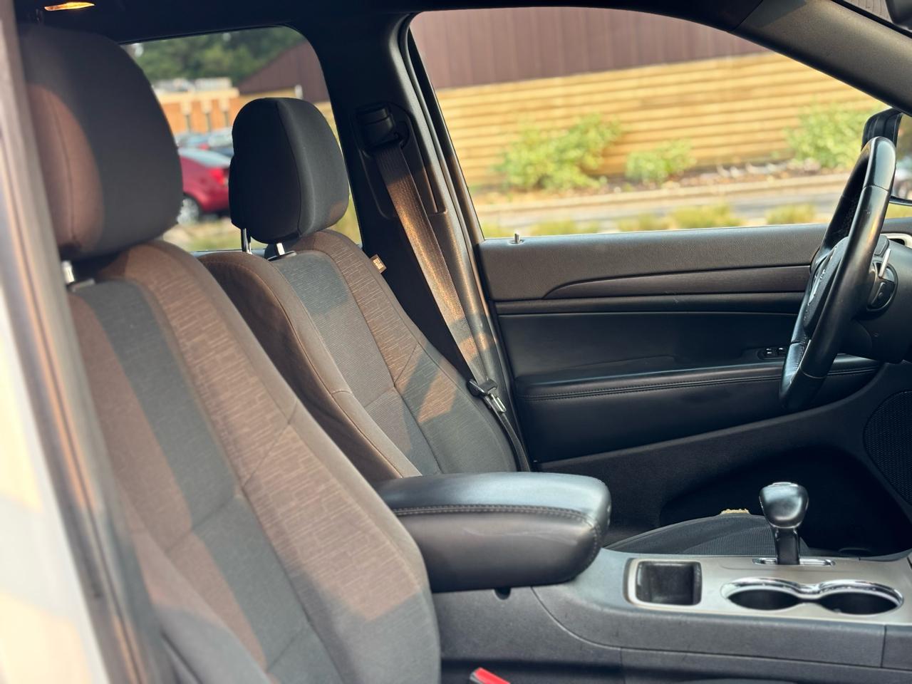 Jeep Grand Cherokee Laredo 4WD 2014