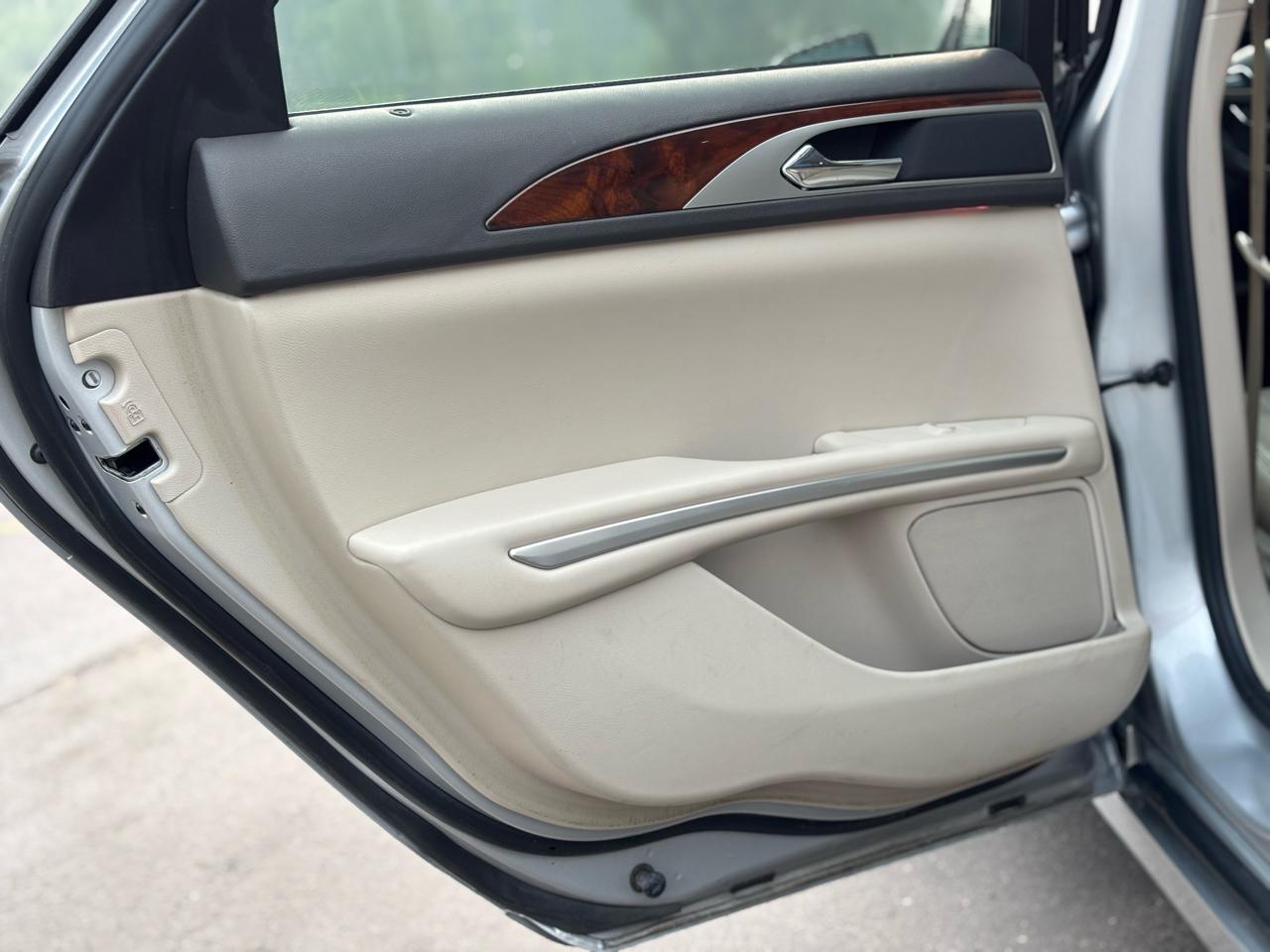 Lincoln MKZ AWD 2016