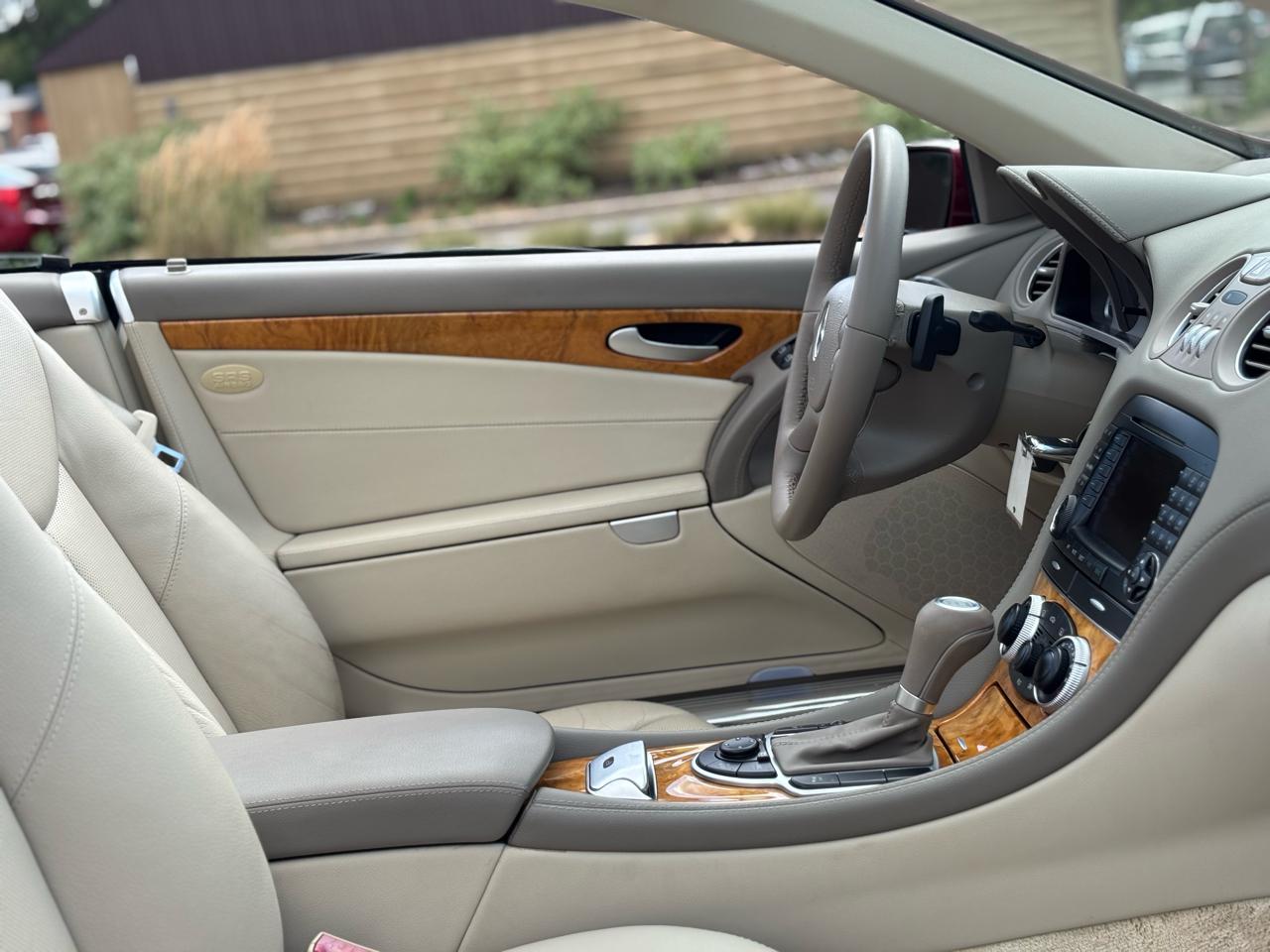 Mercedes-Benz SL-Class SL550 2007