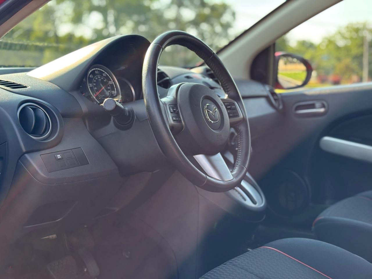 Mazda MAZDA2 Touring 2013