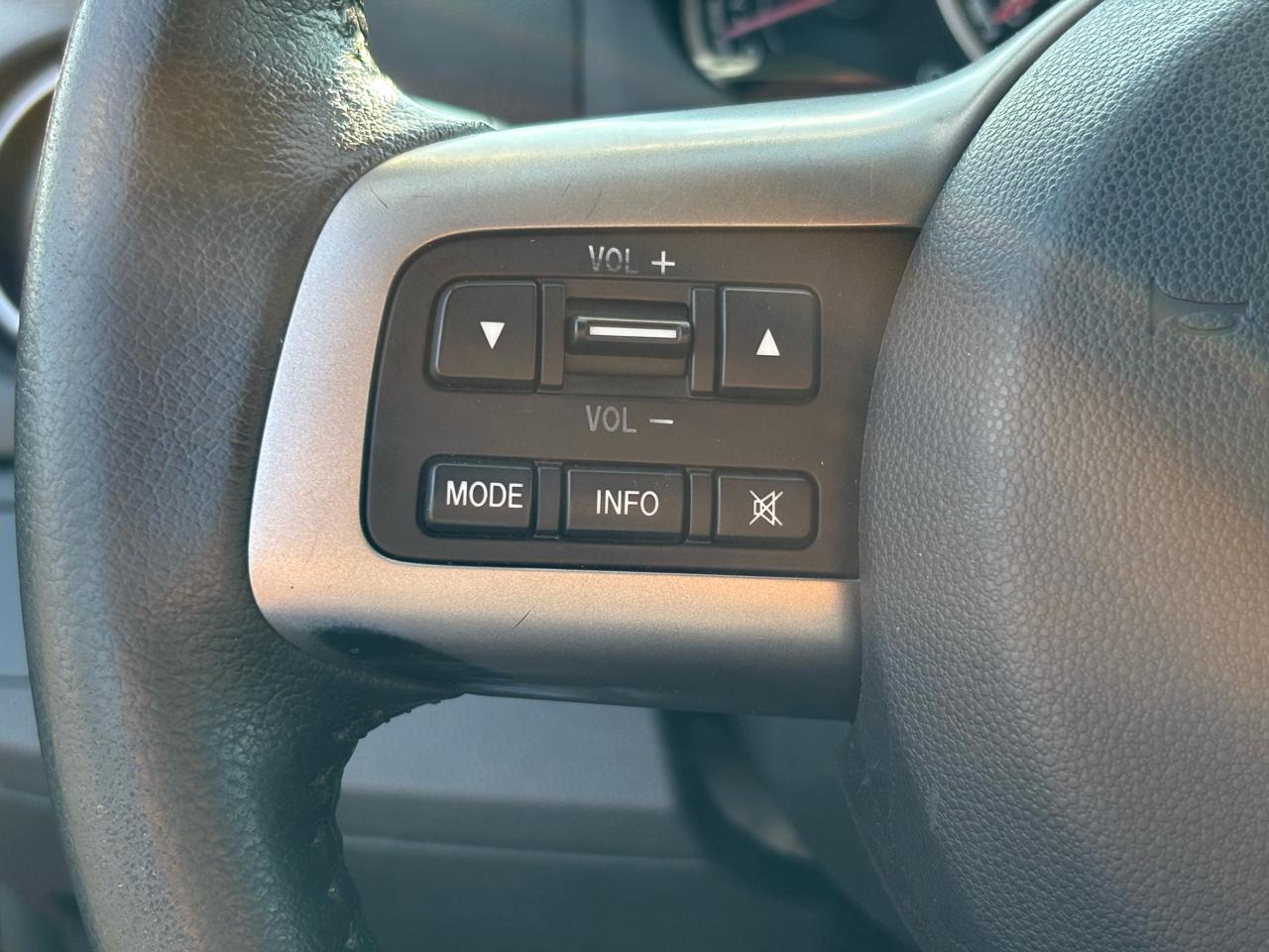 Mazda MAZDA2 Touring 2013