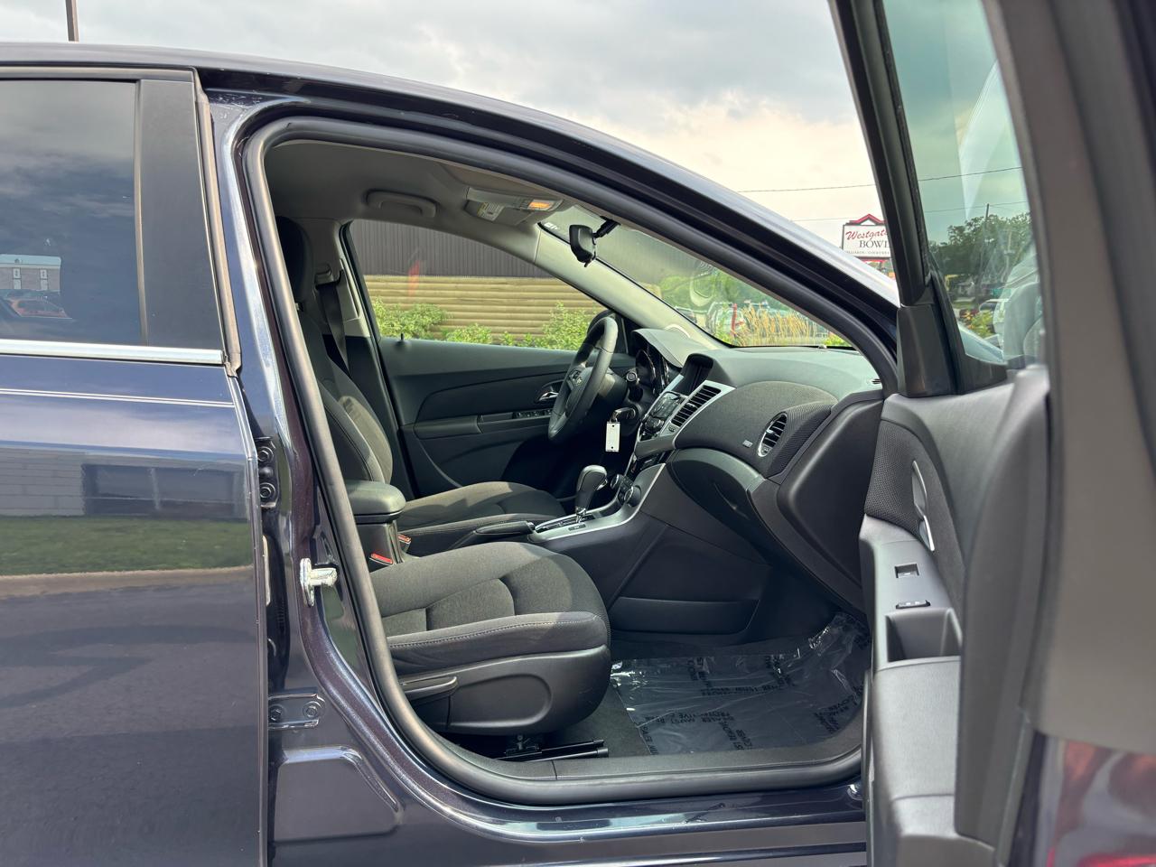 Chevrolet Cruze 1LT Auto 2015