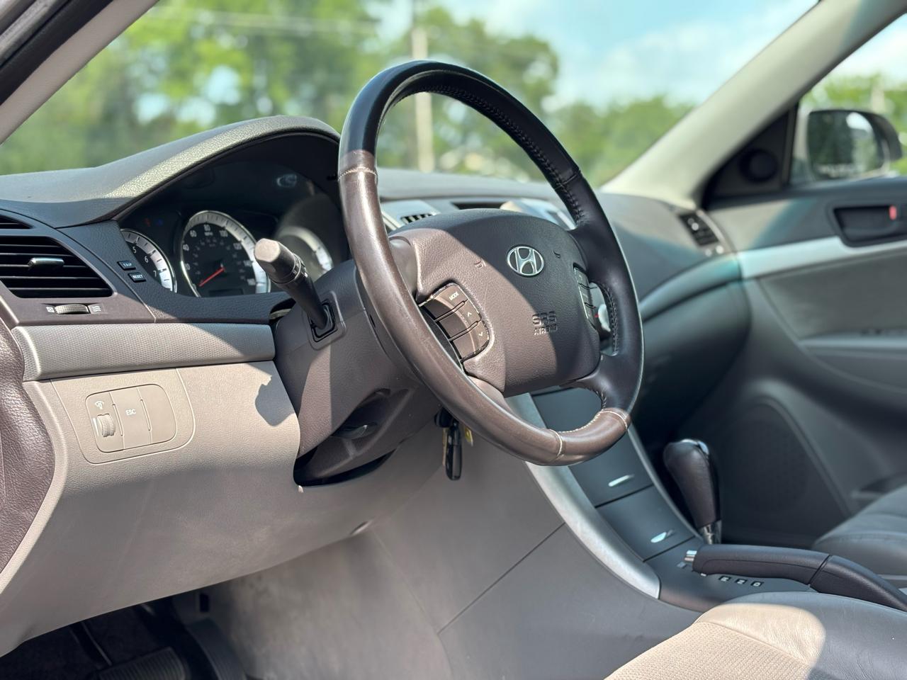 Hyundai Sonata SE V6 2009