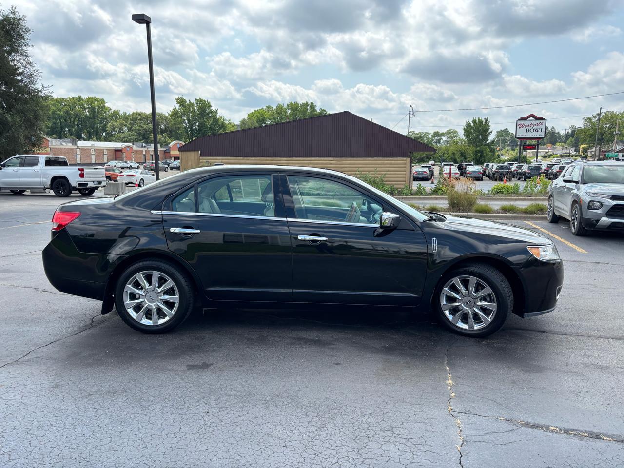 Lincoln MKZ AWD 2011