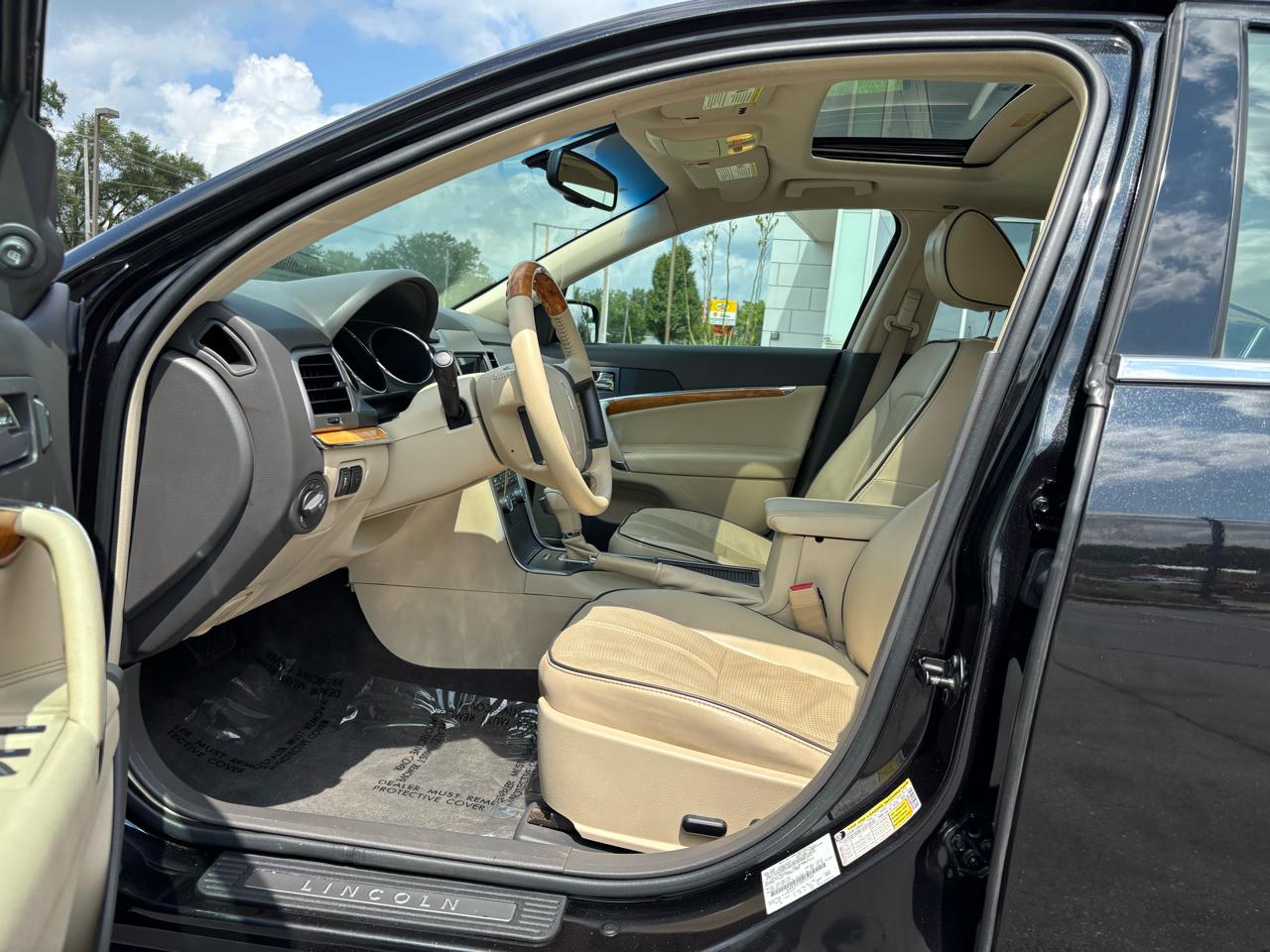 Lincoln MKZ AWD 2011