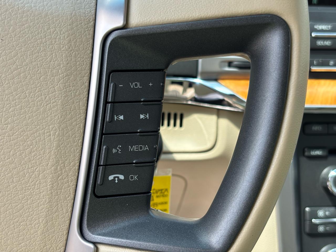 Lincoln MKZ AWD 2011