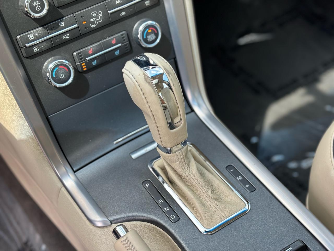 Lincoln MKZ AWD 2011