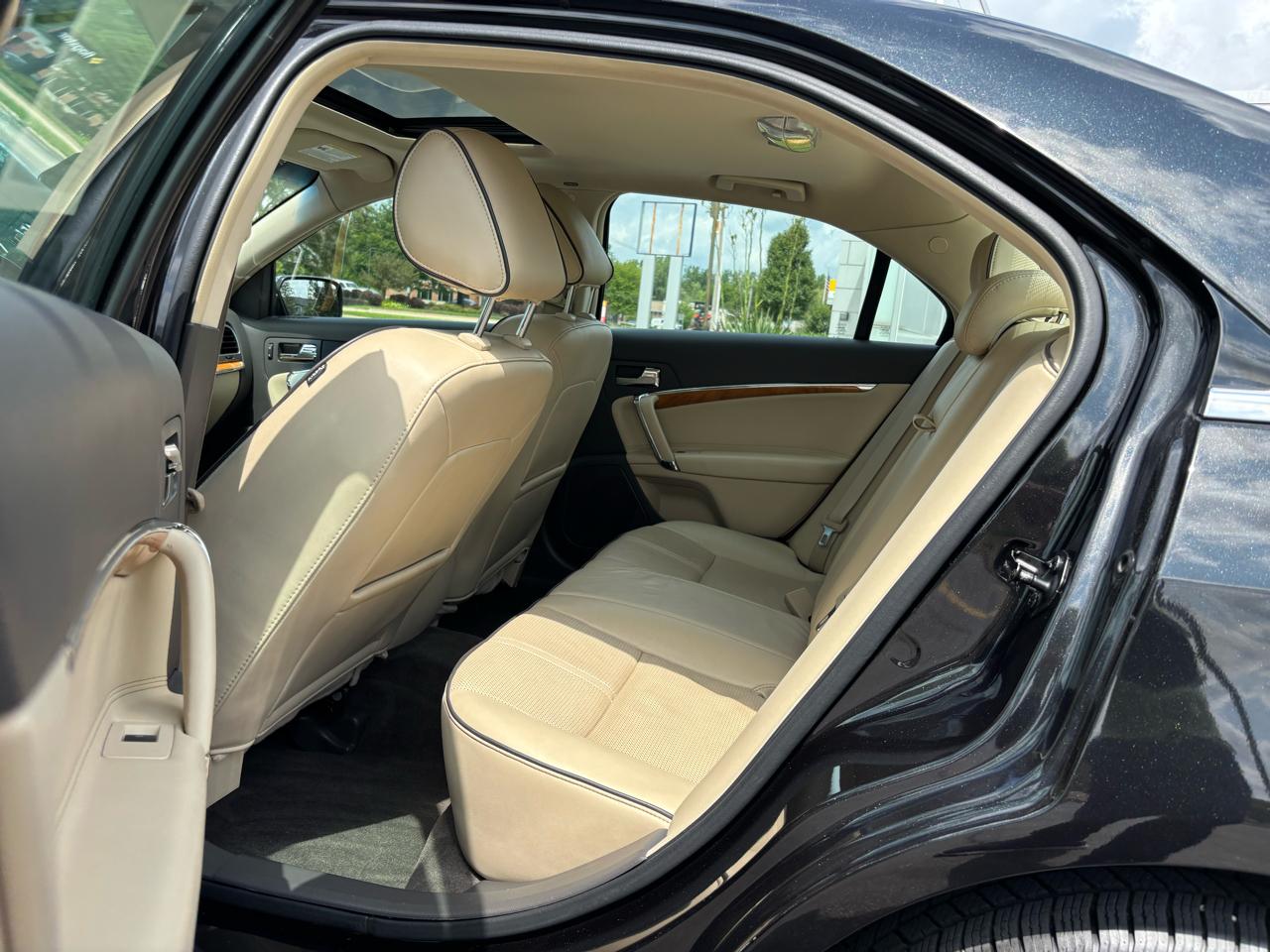 Lincoln MKZ AWD 2011