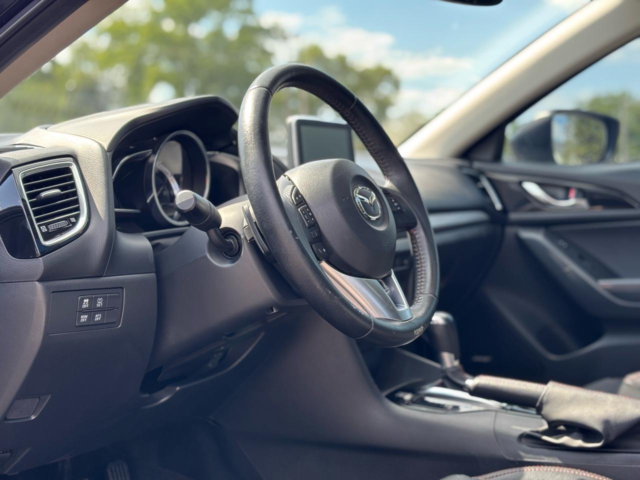 Mazda MAZDA3 s Grand Touring AT 5-Door 2016